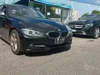 Usata BMW 318 Sport Line 143 CV (105 kW) 2012 Nero Berlina