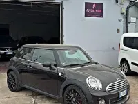 Usata Mini ONE 75 CV (55 kW) 2013 Marrone Utilitaria