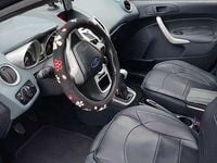 Usata Ford Fiesta Titanium 82 CV (60 kW) 2011 Grigio Utilitaria