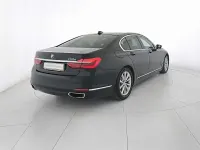 Usata BMW 730 265 CV (194 kW) 2019 Black sapphire Berlina