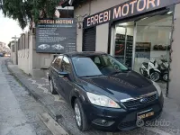 Usata Ford Focus 115 CV (84 kW) 2010 Grigio Berlina