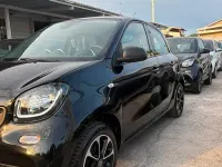 Usata Smart ForFour Passion 71 CV (52 kW) 2016 Nero Utilitaria