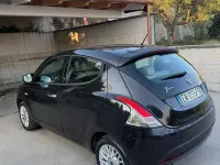 Usata Lancia Ypsilon Gold 95 CV (69 kW) 2014 Nero Utilitaria
