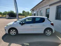 Usata Peugeot 207 68 CV (50 kW) 2011 Bianco Berlina