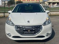 usata Peugeot 208 2083p 1.4 e-hdi 8v AUTOMATICA OK NEOPATENTATI