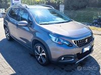 Usata Peugeot 2008 GT-line 110 CV (80 kW) 2017 Grigio SUV