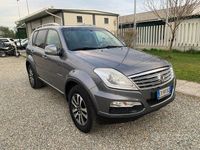 Usata SsangYong Rexton 155 CV (114 kW) 2015 Grigio scuro SUV