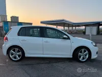 Usata VW Golf VII 102 CV (75 kW) 2012 Bianco Berlina