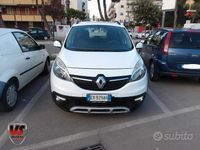 Usata Renault Scénic III XMOD 110 CV (80 kW) 2014 Bianco Monovolume