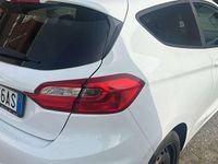 Usata Ford Fiesta Trend 86 CV (63 kW) 2019 Bianco Utilitaria