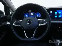 Usata VW Golf VIII Life 110 CV (80 kW) 2022 Grigio Berlina