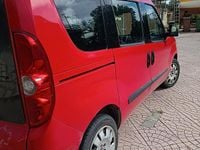 Usata Fiat Doblò 120 CV (88 kW) 2012 Rosso Monovolume