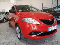 Usata Lancia Ypsilon 69 CV (50 kW) 2018 Rosso Utilitaria