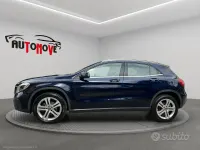 Usata Mercedes GLA200 Premium 136 CV (100 kW) 2019 Blu/azzurro SUV