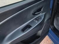 Usata Lancia Ypsilon Gold 85 CV (62 kW) 2017 Blu Utilitaria