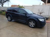 Käytetty Fiat Freemont 140 HP (102 kW) 2011 Musta Katumaasturi