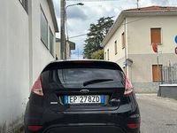 Usata Ford Fiesta 90 CV (66 kW) 2013 Nero Utilitaria