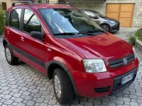 Usata Fiat Panda 4x4 69 CV (50 kW) 2008 Rosso Utilitaria