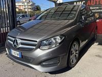 Usata Mercedes B200 136 CV (100 kW) 2015 Grigio Monovolume