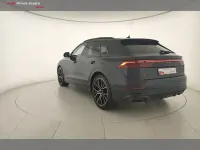 Usata Audi Q8 S-line plus 489 CV (359 kW) 2024 Grigio waitomo metallizzato SUV