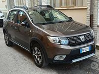 Usata Dacia Sandero Stepway 95 CV (69 kW) 2019 Marrone Berlina