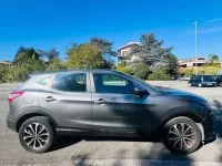 Usata Nissan Qashqai Tekna 116 CV (85 kW) 2014 Grigio SUV