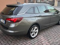 Usata Opel Astra Business 136 CV (100 kW) 2019 Grigio Station wagon