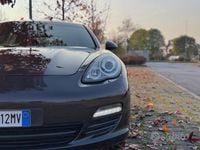 Usata Porsche Panamera Platinum Edition 250 CV (183 kW) 2013 Grigio Utilitaria
