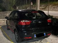 Usata Kia Rio Active 86 CV (63 kW) 2014 Nero Berlina