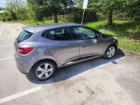 Usado Renault Clio IV 90 CV (66 kW) 2014 Gris Berlina