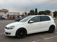 Usata VW Golf VI 110 CV (80 kW) 2009 Bianco Utilitaria