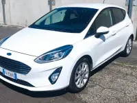Begagnad Ford Fiesta Titanium 86 HK (63 kW) 2019 Vit Halvkombi