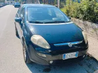 Usata Fiat Grande Punto Dynamic 77 CV (56 kW) 2009 Bluazzurro Utilitaria