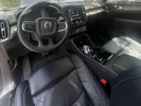 Usata Volvo XC40 Momentum 197 CV (144 kW) 2022 Bianco SUV
