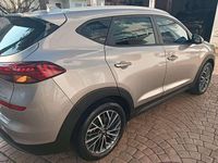 Usata Hyundai Tucson 116 CV (85 kW) 2019 Oro SUV
