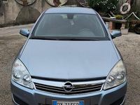 Usata Opel Astra 115 CV (84 kW) 2009 Grigio Berlina