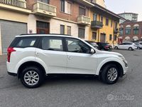 Usata Mahindra XUV500 140 CV (102 kW) 2016 Bianco SUV