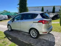 Usata Ford B-MAX Titanium 86 CV (63 kW) 2018 Argento