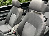 Usata VW New Beetle 102 CV (75 kW) 2005 Nero Utilitaria