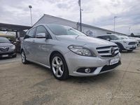 Usata Mercedes B180 Chrome 108 CV (79 kW) 2013 Grigio Monovolume