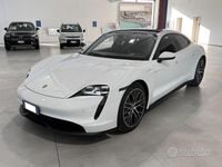 Usata Porsche Taycan 119 kW (163 CV) 2021 Bianco pastello Berlina