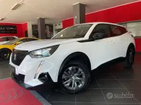 Usata Peugeot 2008 Active 102 CV (75 kW) 2022 Bianco SUV
