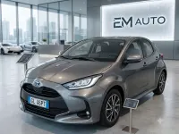 Usata Toyota Yaris Hybrid Trend 92 CV (67 kW) 2022 Grigio Berlina