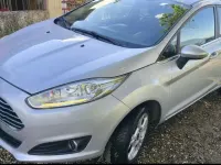 Usata Ford Fiesta Business Edition 97 CV (71 kW) 2017 Argento Utilitaria