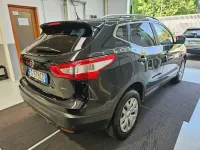 Usata Nissan Qashqai N-Connecta 110 CV (80 kW) 2016 Nero SUV