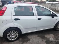 Usata Fiat Grande Punto S 75 CV (55 kW) 2011 Bianco Utilitaria