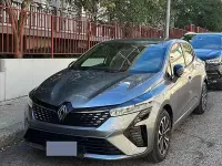 Usata Renault Clio V 101 CV (74 kW) 2024 Grigio Berlina
