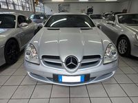 Usata Mercedes SLK350 271 CV (199 kW) 2005 Argento Cabrio