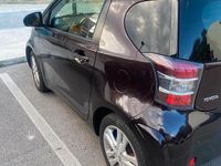 Usata Toyota iQ 98 CV (72 kW) 2010 Marrone Utilitaria