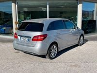Usata Mercedes B200 136 CV (100 kW) 2018 Argento Monovolume
